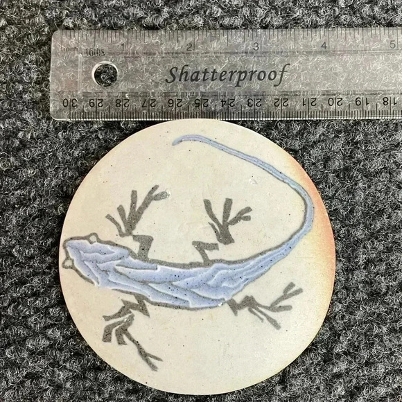 Miniature Lizard Pottery Plate Coaster Southwestern Reptile Handmade - Picture 3 of 3